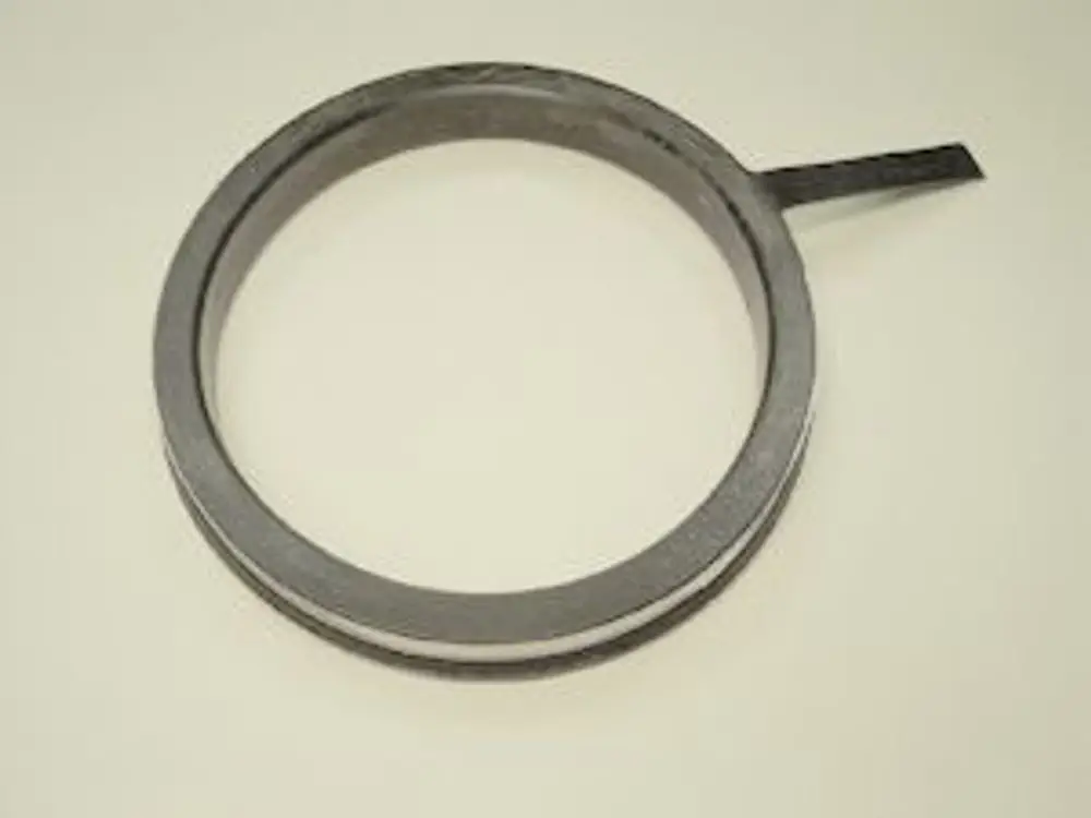 Metallring mit einer durchgehenden Stütze, verwendet in der Haustechnik, möglicherweise als Dichtungselement von Remeha-Geräten.